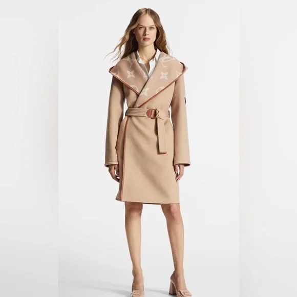 Louis Vuitton Belted Double Face Hooded Wrap Coat - Picture 4 of 14